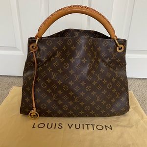 Louis Vuitton Artsy MM Monogram